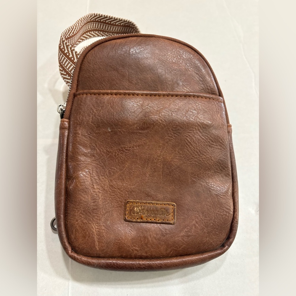 Wrangler crossbody sling bag brown tan used